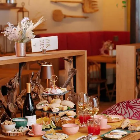 Conti Thun Wine Resort *