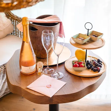 Conti Thun Wine Resort Puegnago sul Garda